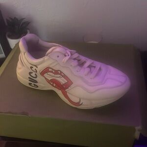 Men’s Gucci sneakers